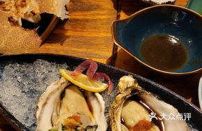 Oyster with Pomelo Vinegar
