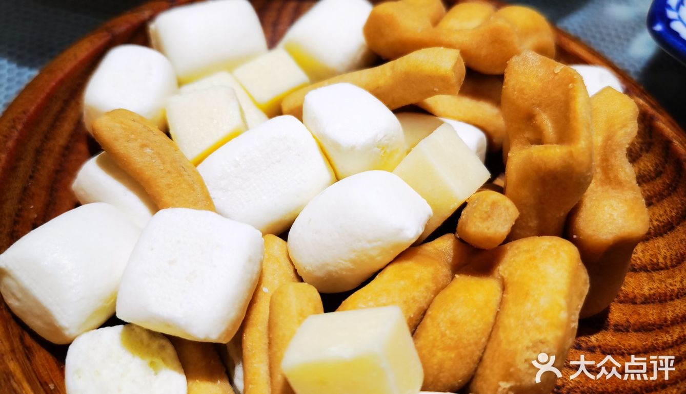 这是我的最爱，烂腌菜的味道，混合着土豆的香气