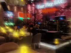 -FOUR PLAY BAR