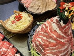 -吼堂老火锅(湖滨银泰in77店)