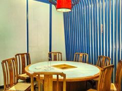 -尚尚仙·酸汤猪手·猪肚鸡火锅(华联万柳购物中心店)