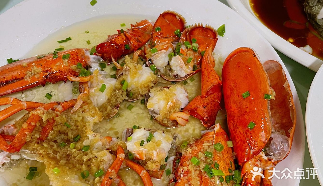 三亚湾必吃美食｜首推阿龙海鲜农家乐