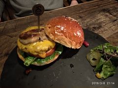 双片鹅肝汉堡-HIGH FIVE哈福手工汉堡(桂林路店)