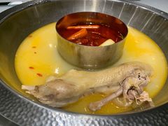 酸萝卜老鸭锅-gleeglee乐溢亦茶(合生汇店)