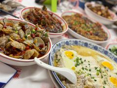 -堂瓦里·33年传统赣菜(第一街区店)