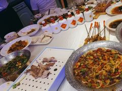 -巴特餐饮6加1音乐餐吧·新疆菜