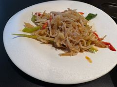 -鲜入唯煮·港式海鲜牛肉火锅(金宝街店)