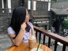 -星巴克臻选(成都宽窄巷子店)