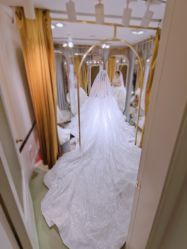 -LA GRACE高端婚纱礼服定制馆