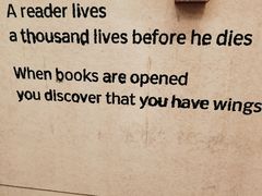 -西西弗书店&矢量咖啡(凯德晶萃广场店)