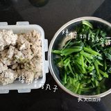 快手家常汤菜【菠菜粉丝丸子汤】