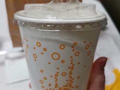 -麦当劳(上海虹桥站30B检票口楼上)