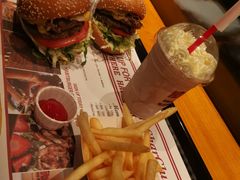 -The Habit Burger Grill 哈比特汉堡(复兴soho店)