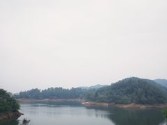-华凌山庄·隐湖栖