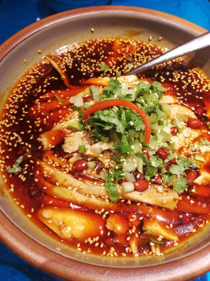 辛香汇(乐颂坊精致生活广场店)-"菜品口味一般,价格也过的去服务也还