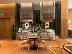 -华邑酒店·鲜艳全日自助餐厅