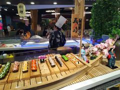 -圣罗巴甄选自助(麦凯乐店)