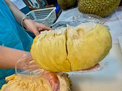 -领鲜活海鲜榴莲自助火锅(东门店)