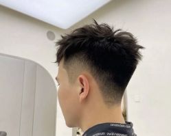 -川和潮人