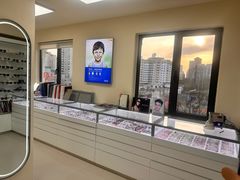 -潘多拉眼镜·蔡司依视路明月(潘家园店)