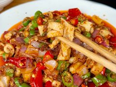 -大众跷脚牛肉馆·非遗传承单位(峨眉山店)