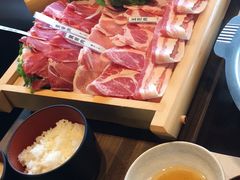 -我那覇豚肉店(カフーナ旭橋店)