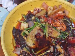 -休记光头香辣蟹干锅(绵竹店)
