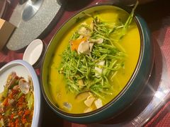 -箱美术馆私房菜(水晶郦城店)