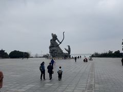 -巴陵广场