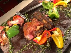 -海口绿发希尔顿酒店-田园汇自助餐·三文鱼·海鲜