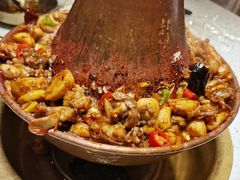 -老佛爷铜炉蛙锅(挂绿店)