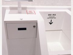 -优衣库(上海正大广场店)