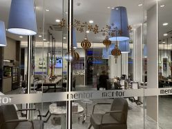 -Mentor Hair Salon