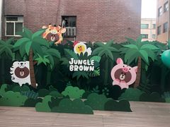 -LINE FRIENDS Garosu-gil Flagship Store