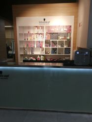 -CARR SALON