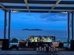 -瑰丽酒店·海吧·天际下午茶·现场DJ·天台酒吧
