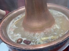 -一只羊·铜锅涮羊肉烧烤