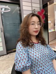 -AKOZO Beauty Salon