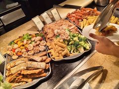 -大中华希尔顿酒店-念自助餐·嗨啤·小龙虾