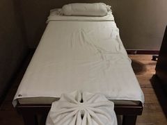 -莱蔻·圣灸堂·推拿艾灸(天山店)