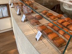 -VERIE BAKEHOUSE