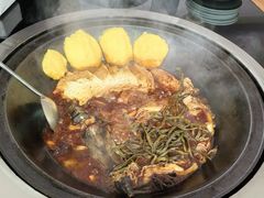 铁锅鱼-北京龙庆四季香农家饭庄·灶台鱼·碳烤虹鳟鱼(龙庆峡店)