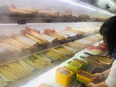 -马路边边麻辣烫联盟路店