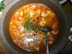招牌石锅鱼-味仙居(环城南路店)