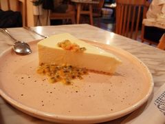 纯百香果经典芝士手工蛋糕-the rug 飞毯 (朝阳公园店)