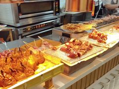 -四囍码头海鲜烧烤自助火锅(外滩南京东路悦荟广场店)