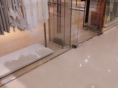 -COS(月星环球港店)