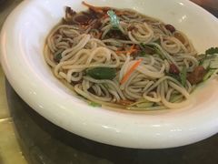 -山珍王国·云南野生菌石锅鱼