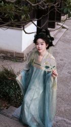 -一揽芳华汉服旗袍体验馆(拙政园店)