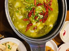 酸菜小鱼-渝是乎酸菜鱼·川渝小炒(新世界百货望京店)